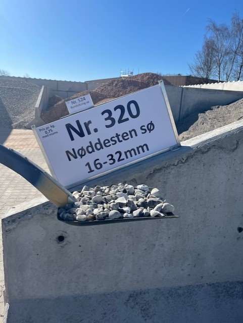 320 nøddesten sø